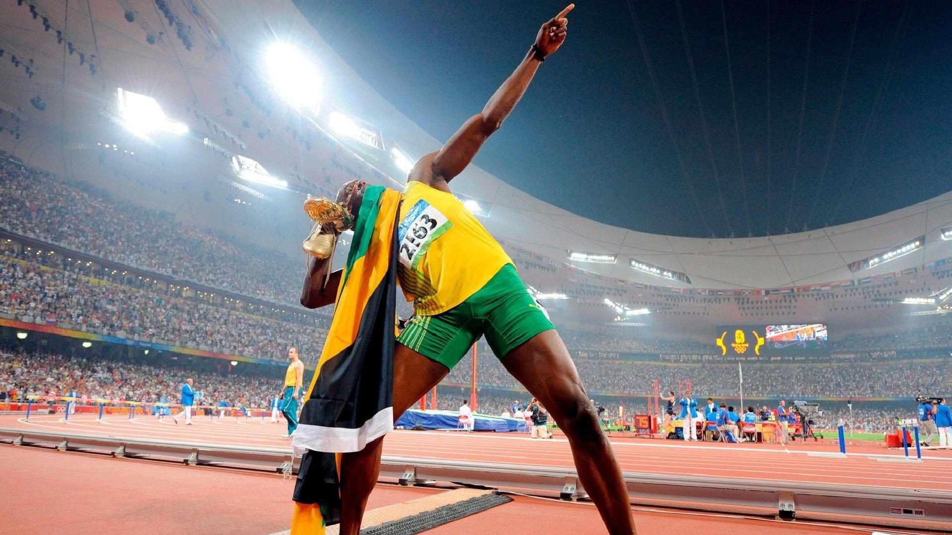 新能源足球场正式投入使用，绿色环保理念彰显，新型足球场