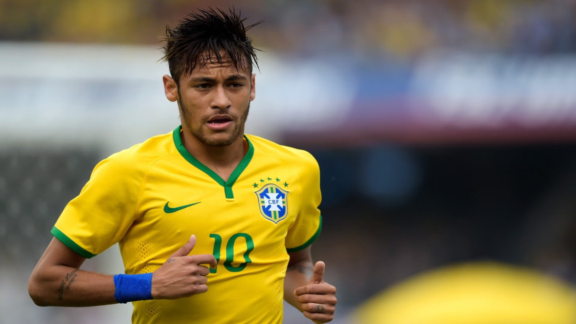 高强度训练背后的团队协作,进行高强度训练