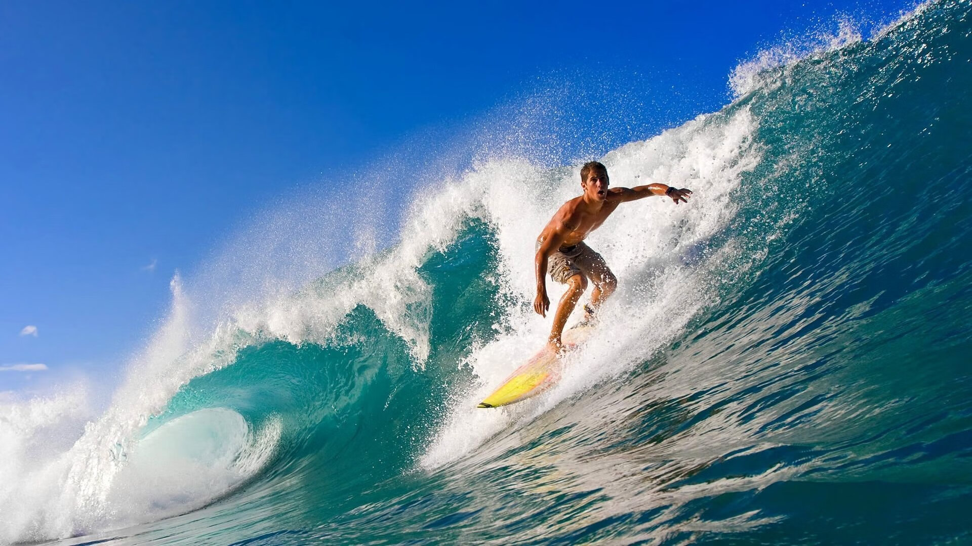 巴塞罗那展现实力，大胜对手晋级决赛，巴塞罗那经典比赛录像