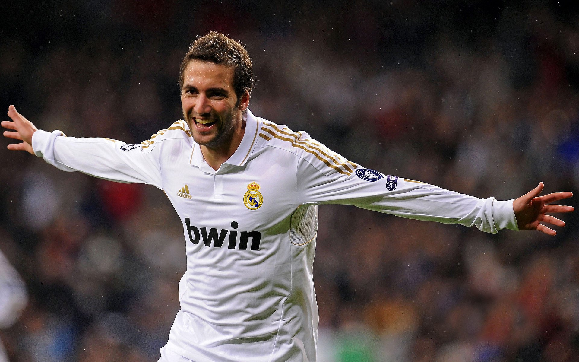 《【文化新引擎】电竞如何成为链接青少年的桥梁？》，如何成为电竞玩家